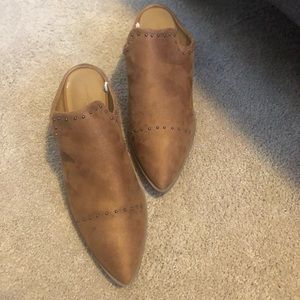 Universal Thread (target) brown mules, size 9